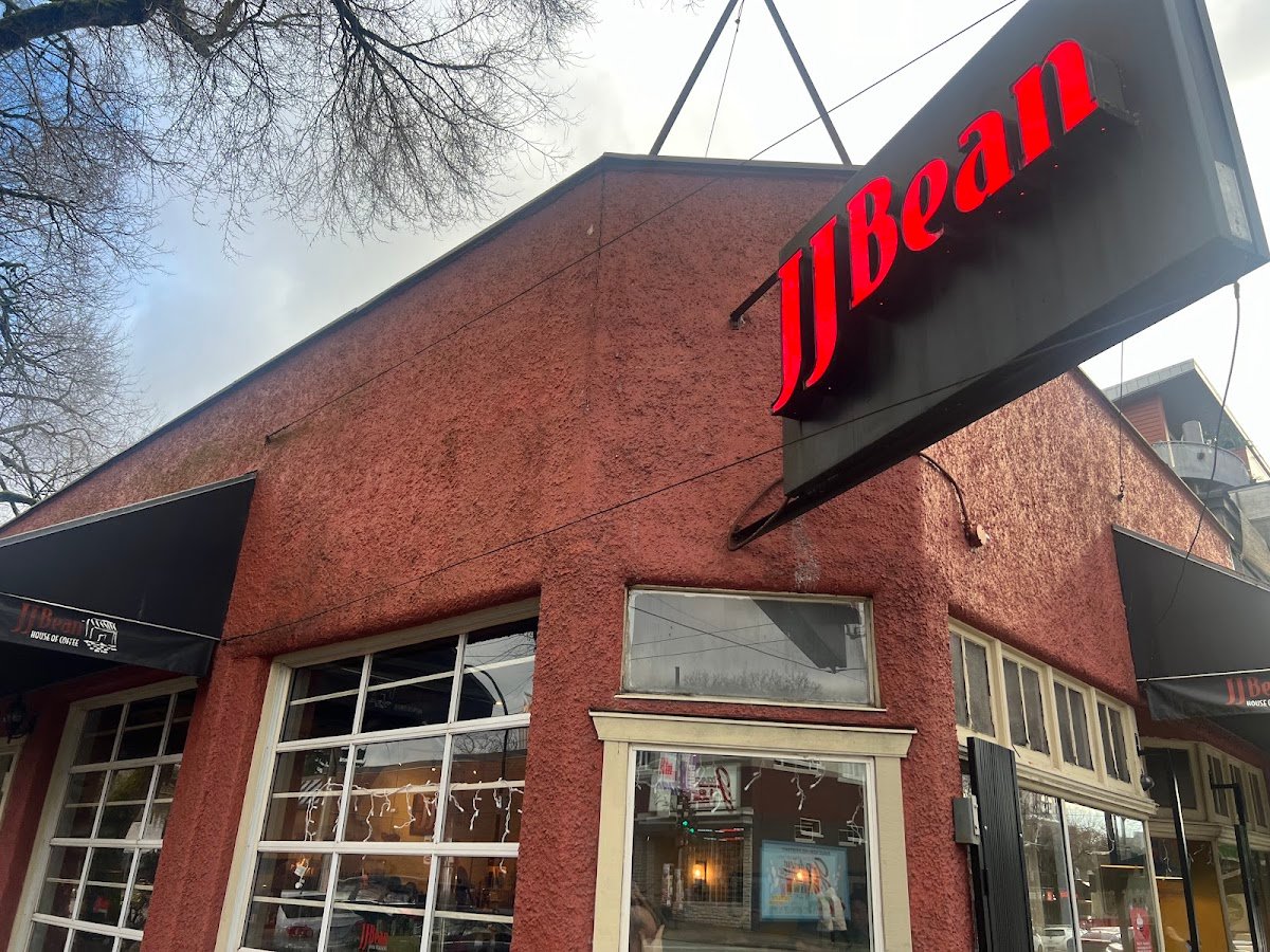 JJ Bean Coffee Roasters specialty coffee shop in Vancouver - photo 4