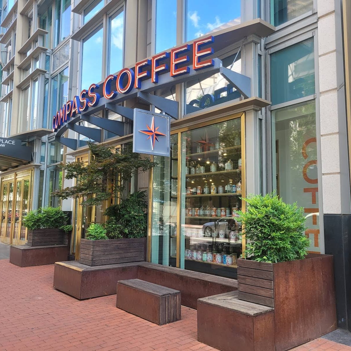 Compass Coffee specialty coffee shop in Washington, D.C. - photo 2