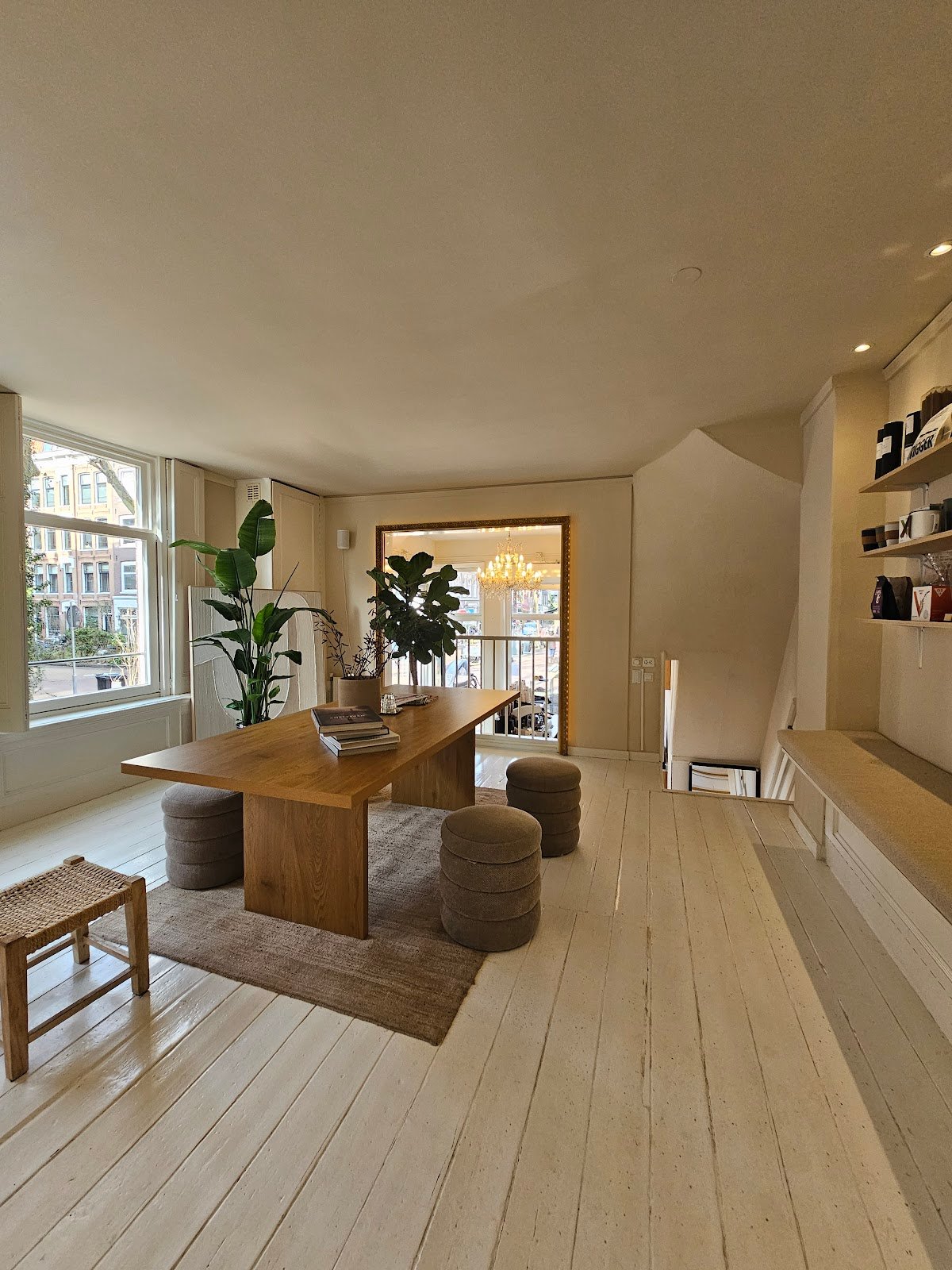 Reload Coffee specialty coffee shop in Amsterdam - photo 3