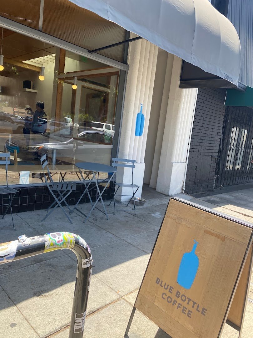 Blue Bottle Coffee specialty coffee shop in Los Angeles - photo 9