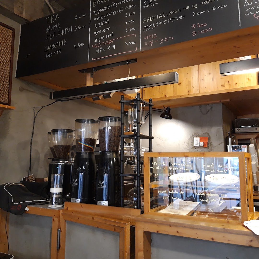 Interior of Honest Coffee, specialty coffee shop in Seoul