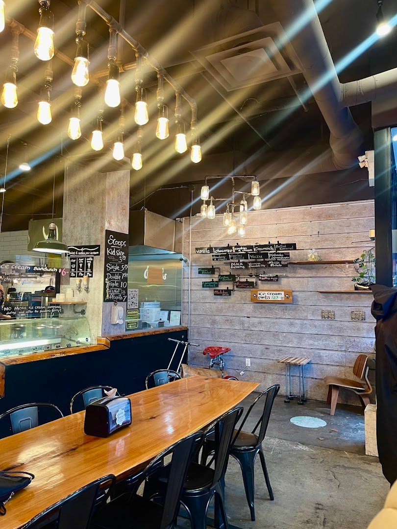 Sweet Barrel Creamery and Coffee Roasters specialty coffee shop in Vancouver - photo 12