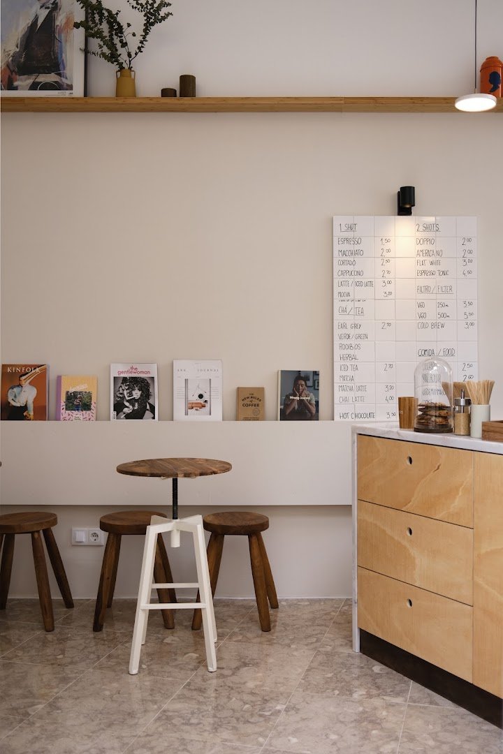 Interior of Dramático, specialty coffee shop in Lisbon