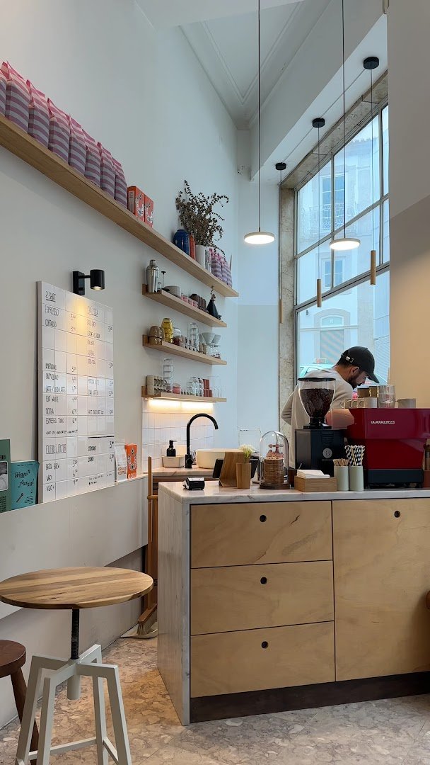 Interior of Dramático, specialty coffee shop in Lisbon