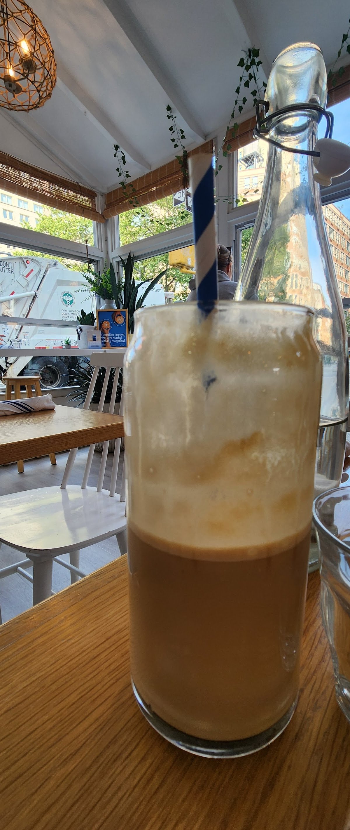 Bluestone Lane Tribeca Café specialty coffee shop in New York - photo 5