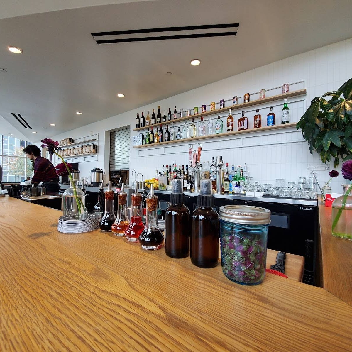 Houndstooth Coffee specialty coffee shop in Austin - photo 9