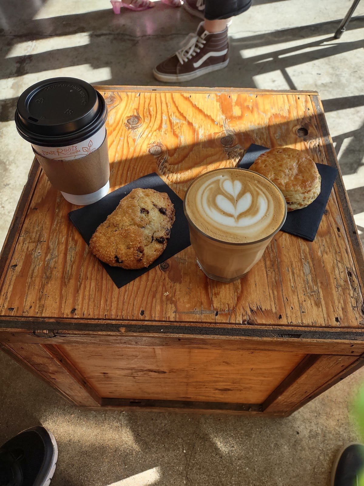 House Roots Coffee specialty coffee shop in Los Angeles - photo 6