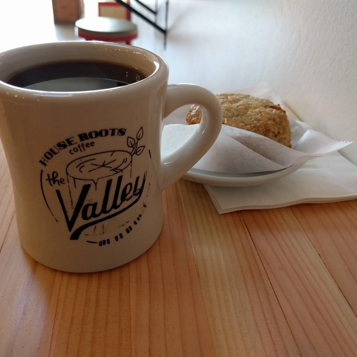 House Roots Coffee specialty coffee shop in Los Angeles - photo 10