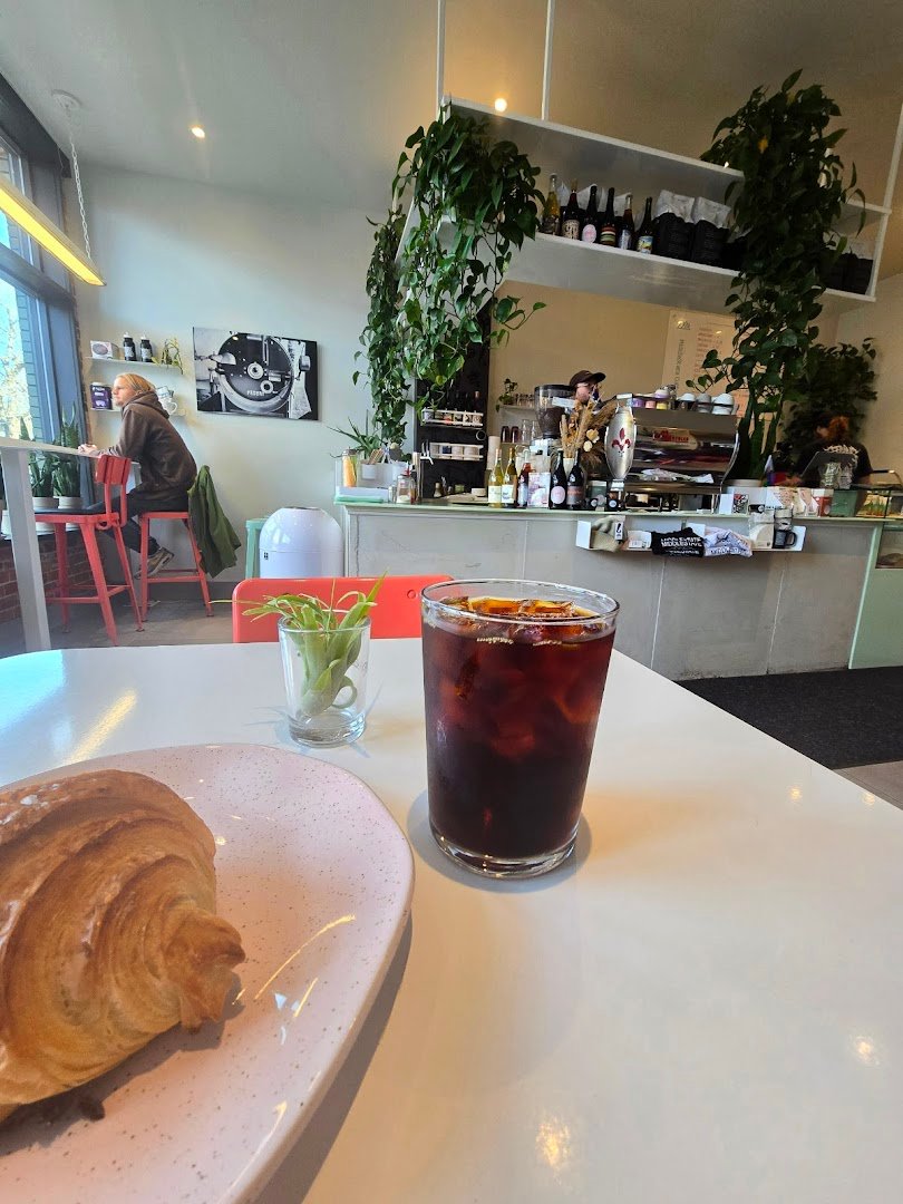 Middle State Coffee specialty coffee shop in Denver - photo 7