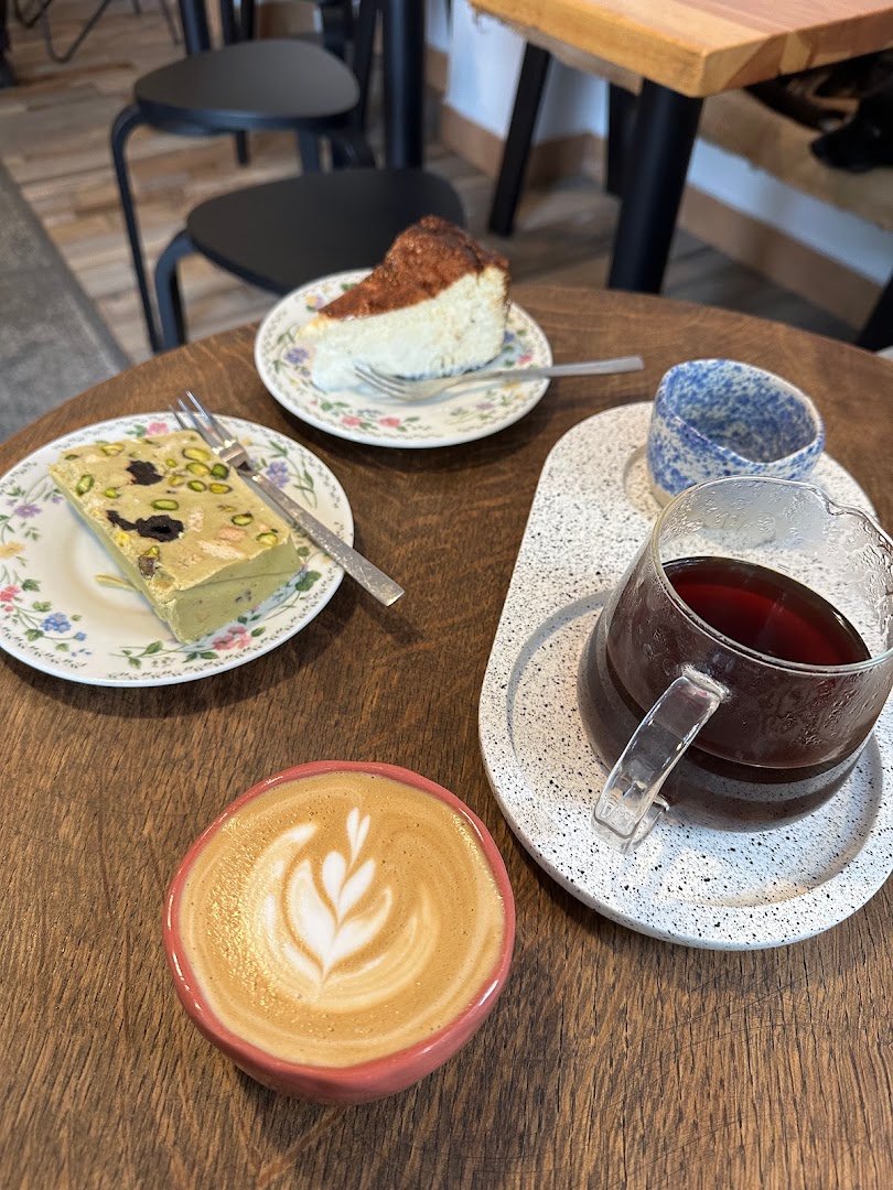 Coffee at Cosmo espresso bar, specialty coffee shop in Warsaw