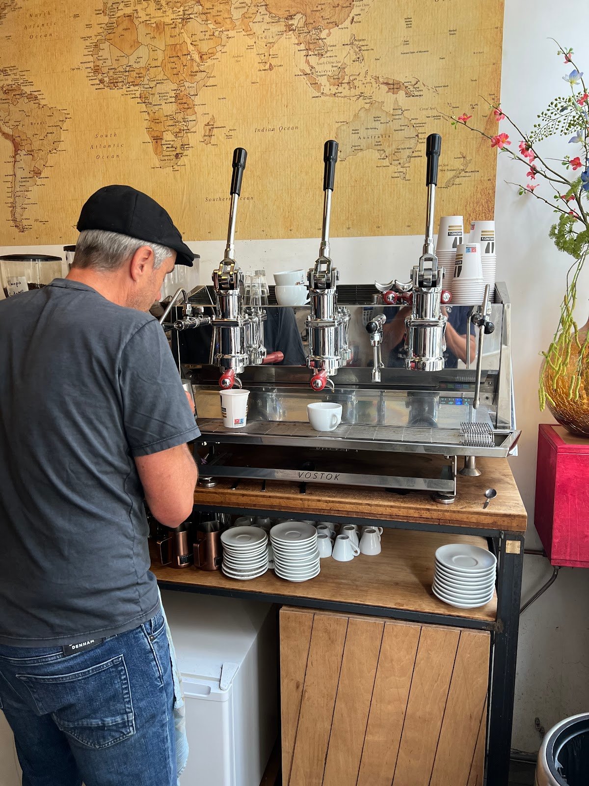 Bruno’s Amsterdam specialty coffee shop in Amsterdam - photo 3