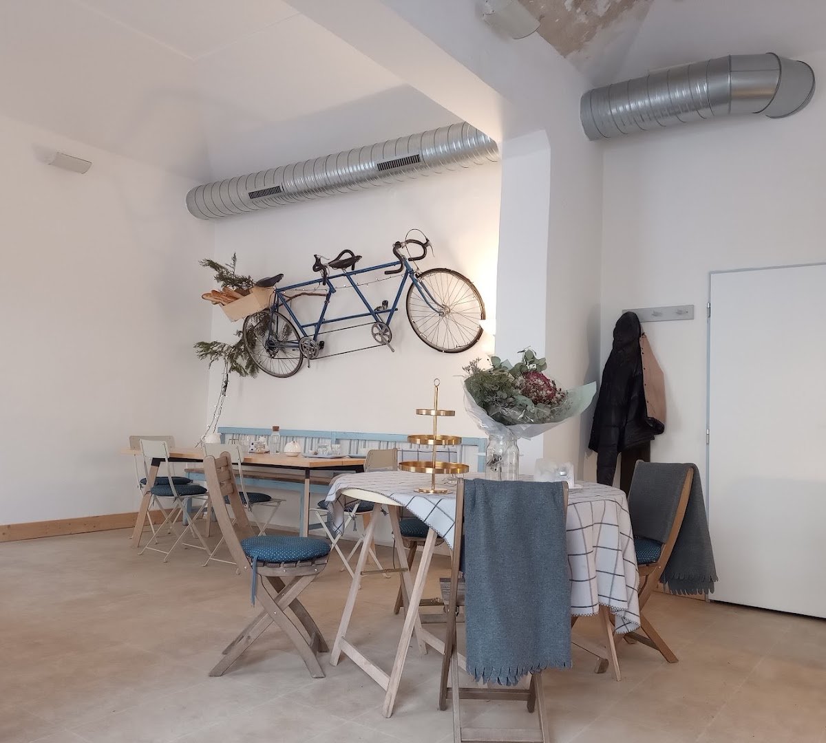 Interior of Chleba a máslo, specialty coffee shop in Prague