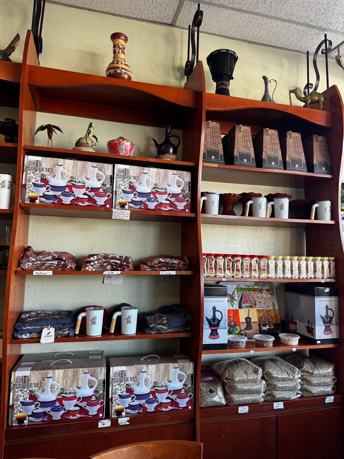 A T Oasis Coffee & Tea Shop specialty coffee shop in Phoenix - photo 4