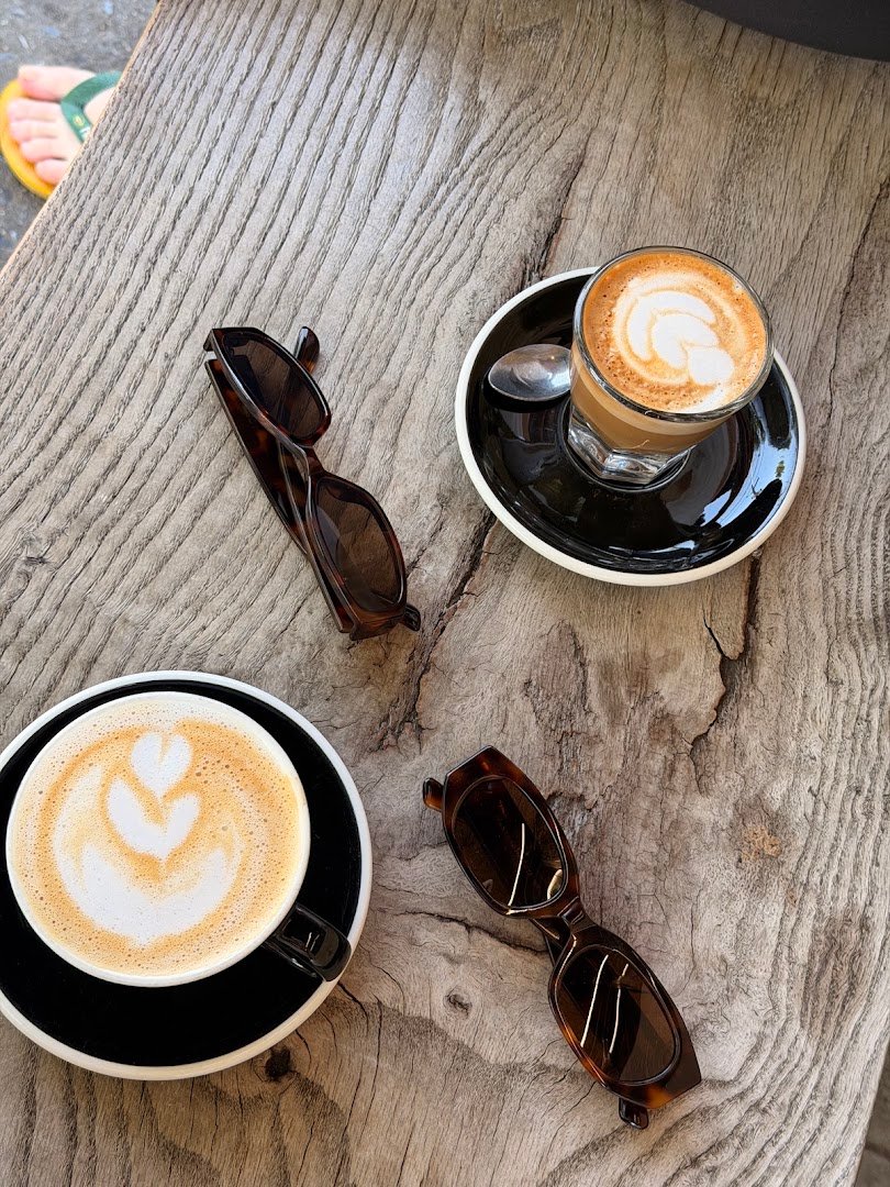 Coffee at Mighty Oak Roasters, specialty coffee shop in New York