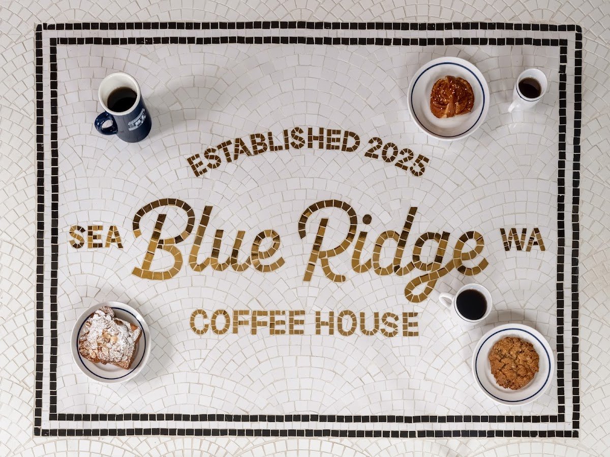 Blue Ridge Coffee House specialty coffee shop in Seattle - photo 4