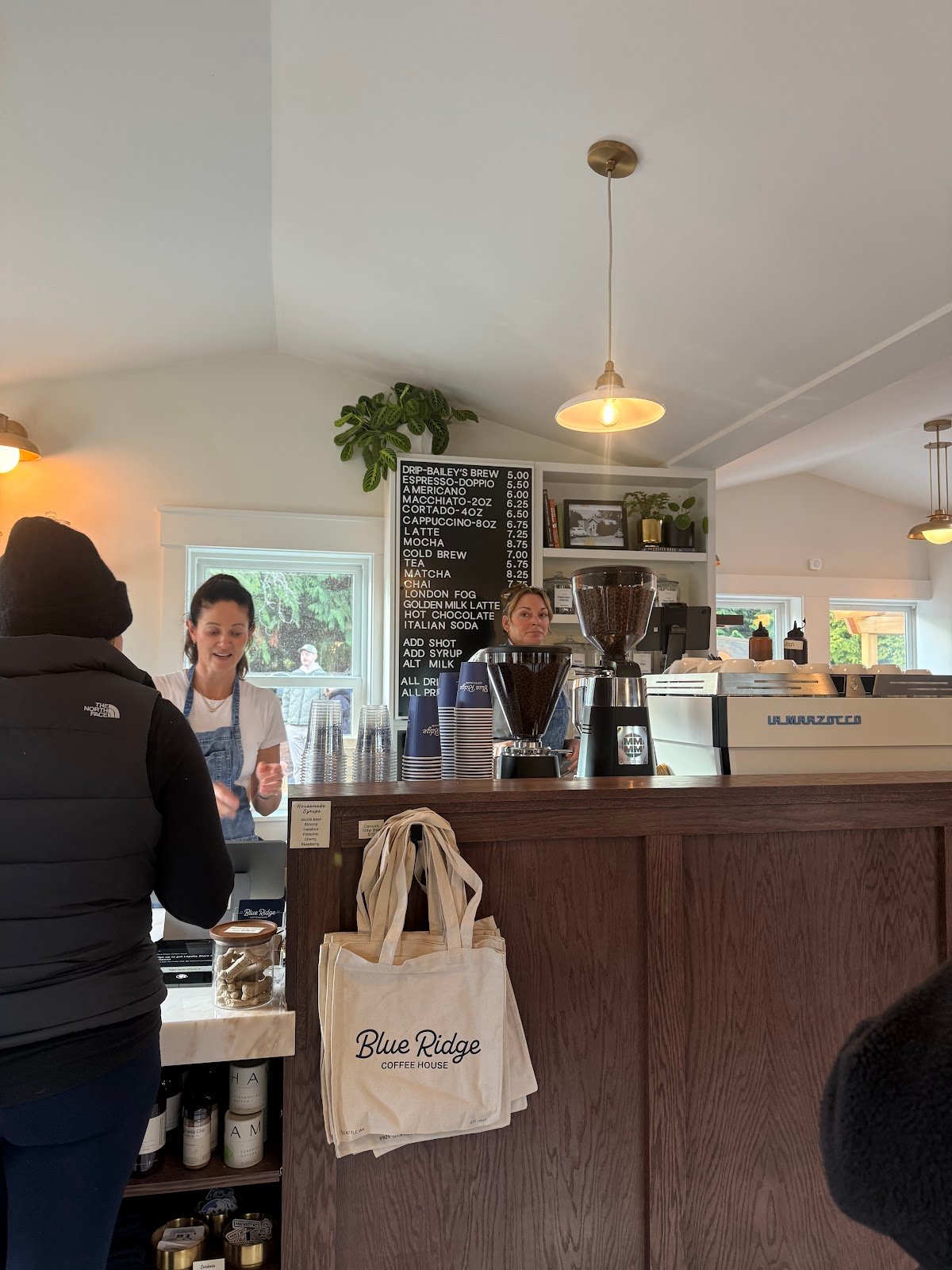 Blue Ridge Coffee House specialty coffee shop in Seattle - photo 8