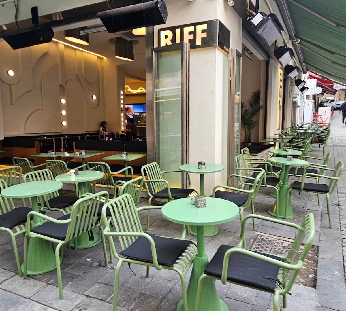 Riff Specialty Coffee specialty coffee shop in Istanbul - photo 5