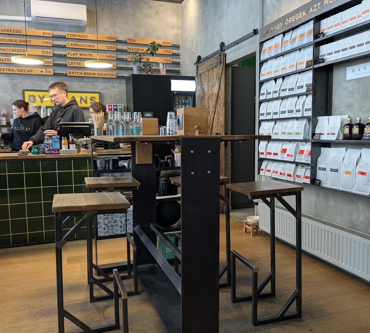 Bányai By Beans coffee specialty coffee shop in Budapest - photo 11