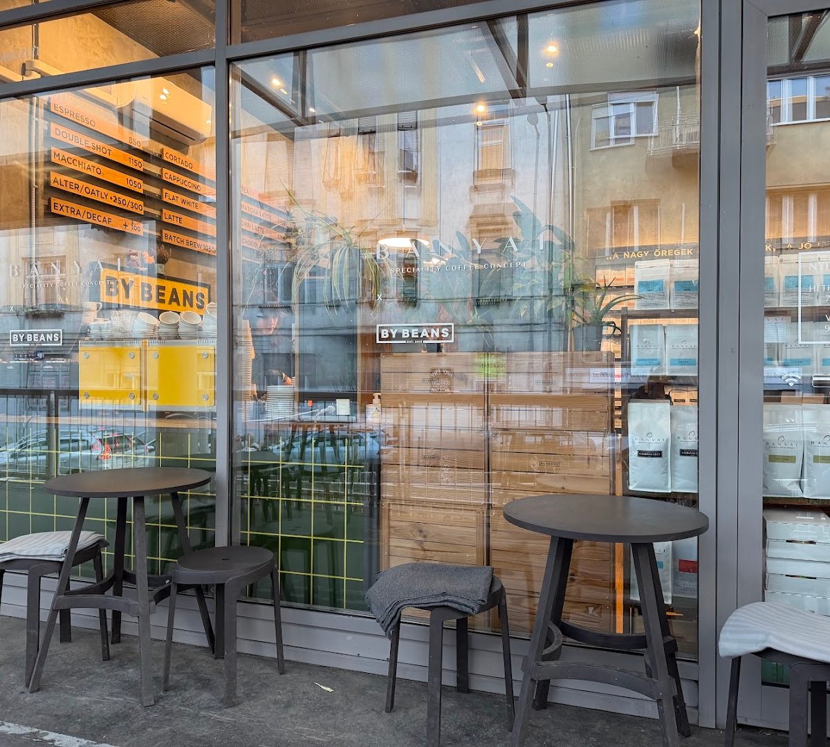 Bányai By Beans coffee specialty coffee shop in Budapest - photo 7