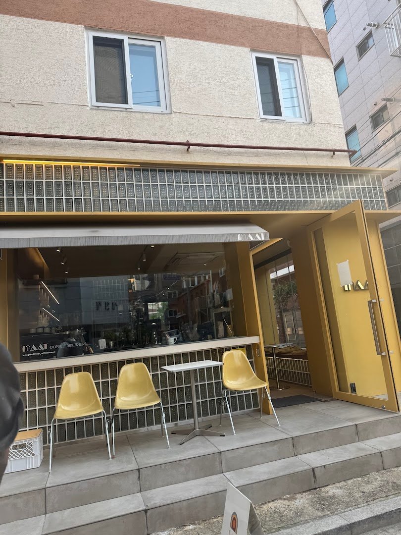 Storefront of MAAT, specialty coffee shop in Seoul