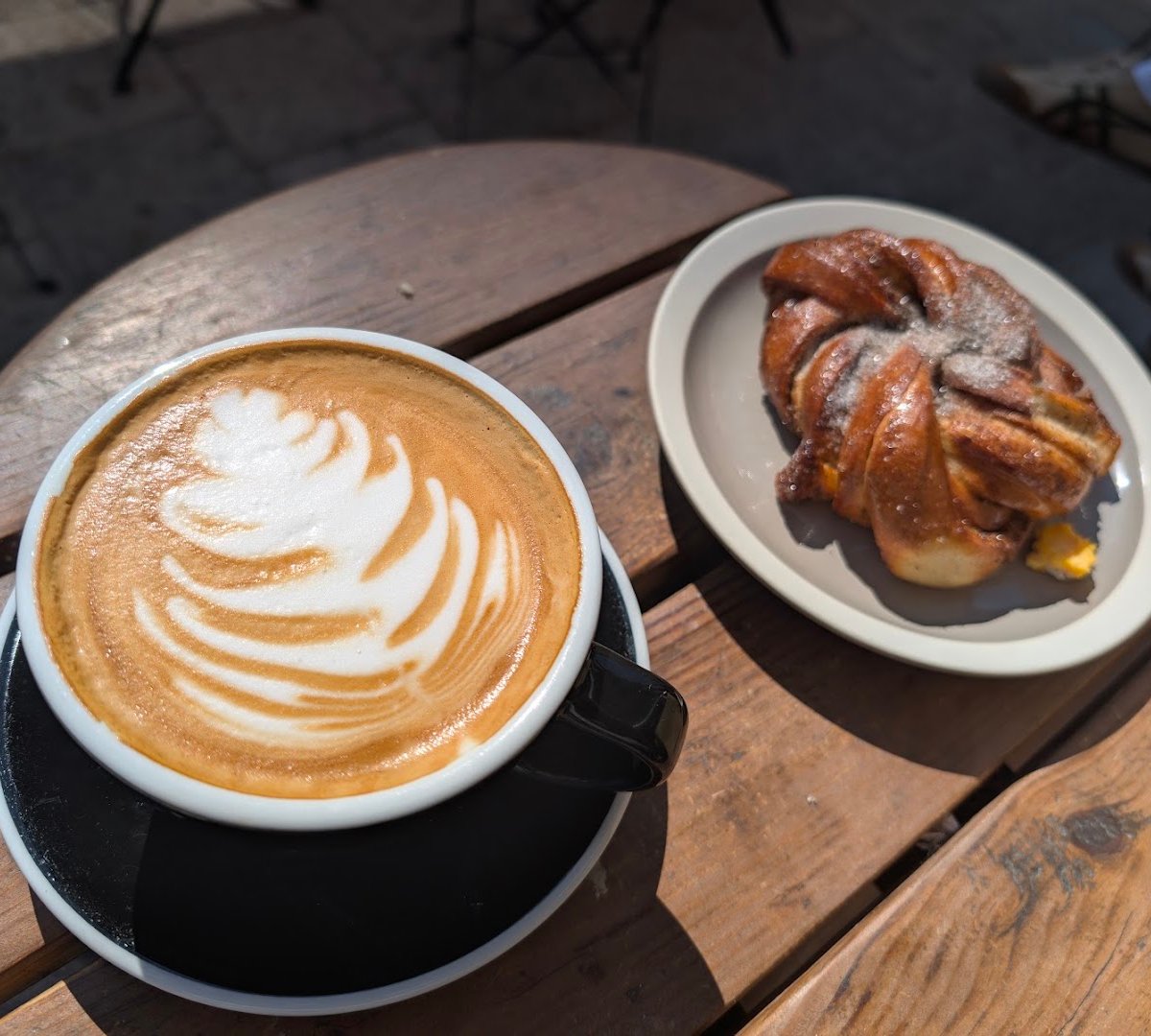 Coffee at Komet Café Stockholm, specialty coffee shop in Stockholm