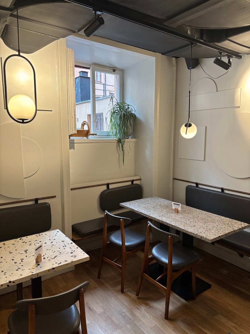 Interior of Komet Café Stockholm, specialty coffee shop in Stockholm