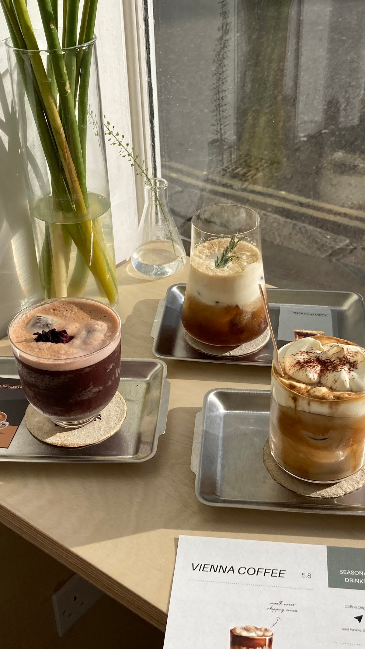 Qubic Cafe specialty coffee shop in London - photo 18