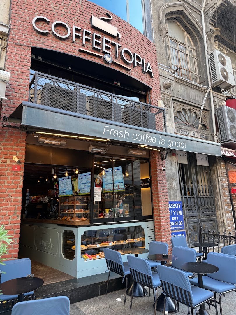 Coffeetopia Eminönü specialty coffee shop in Istanbul - photo 2