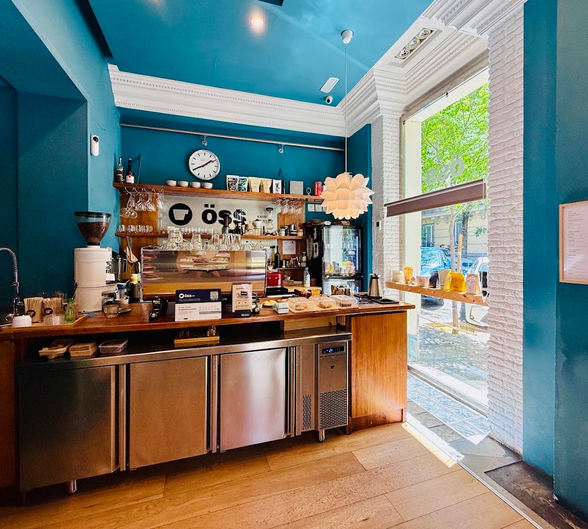 ÖSS Kaffe Madrid specialty coffee shop in Madrid - photo 2