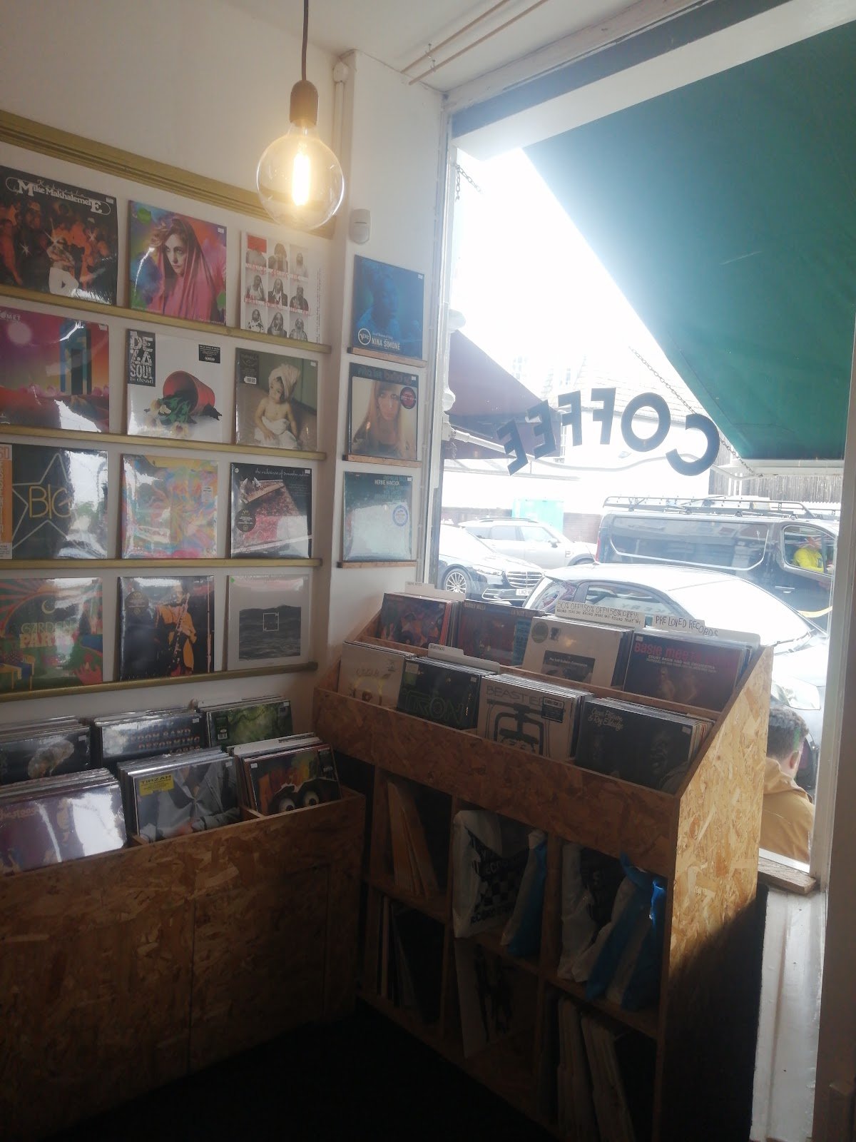 Level Crossing Records specialty coffee shop in London - photo 6