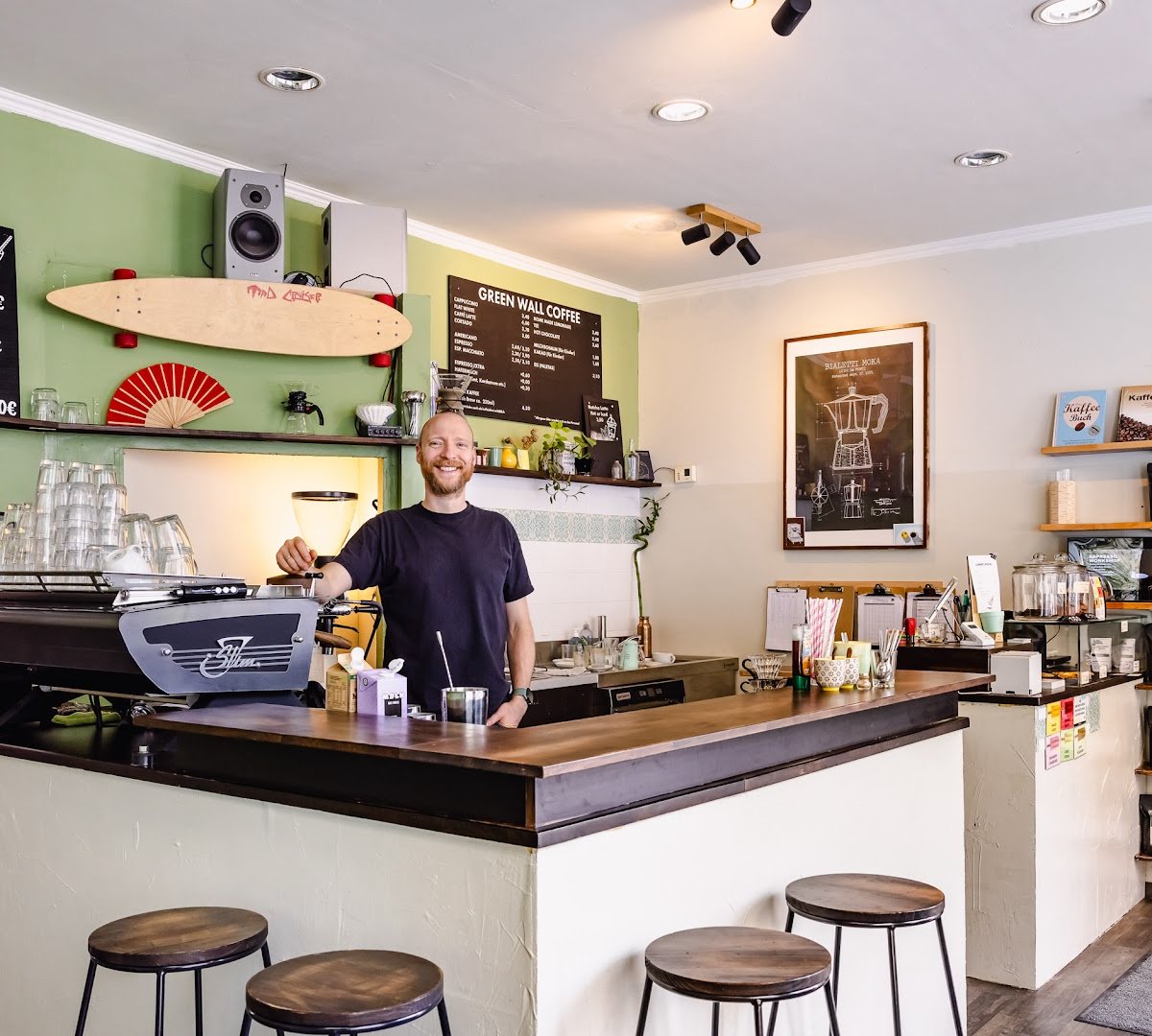 Green Wall Coffee specialty coffee shop in Berlin - photo 2