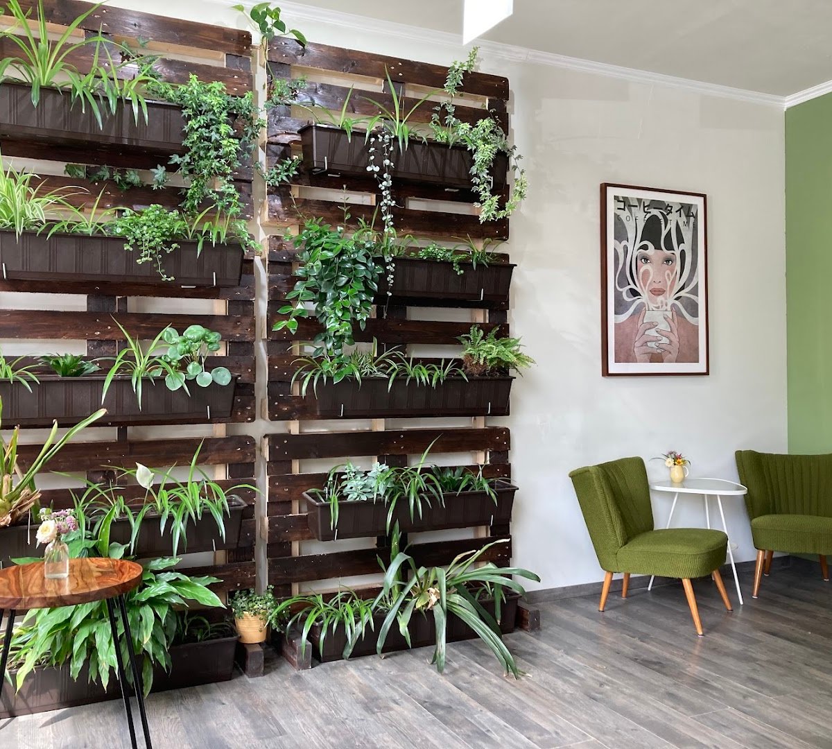 Green Wall Coffee specialty coffee shop in Berlin - photo 3