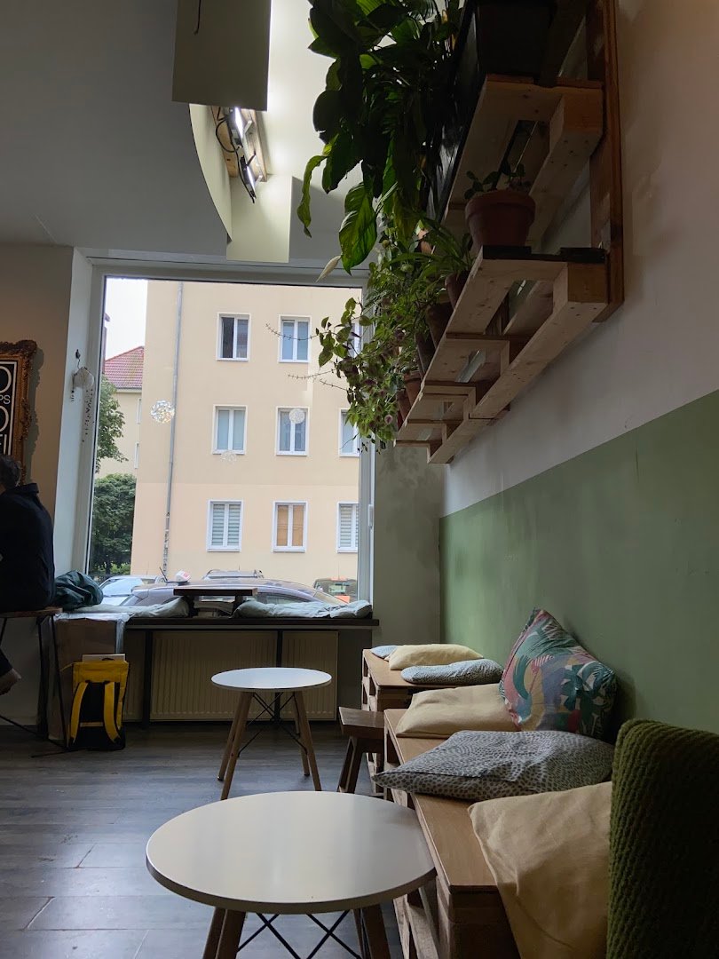 Green Wall Coffee specialty coffee shop in Berlin - photo 9