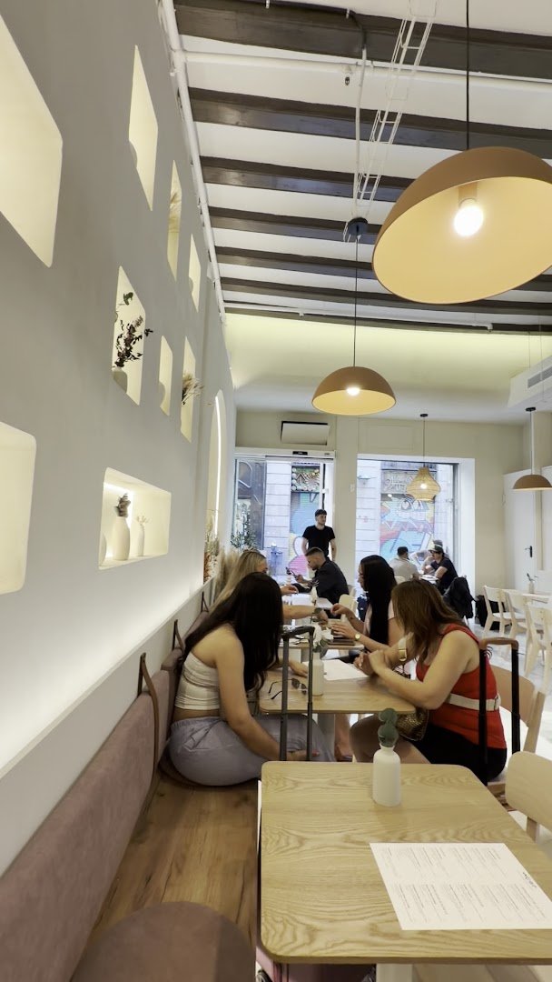 Noor l Brunch Jaume I specialty coffee shop in Barcelona - photo 9