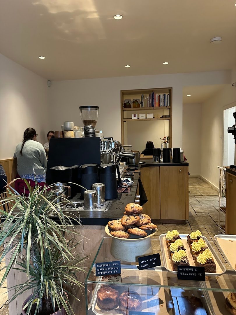 Interior of Ante, specialty coffee shop in Edinburgh
