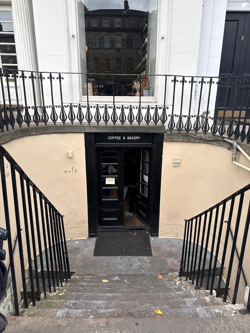 Storefront of Ante, specialty coffee shop in Edinburgh