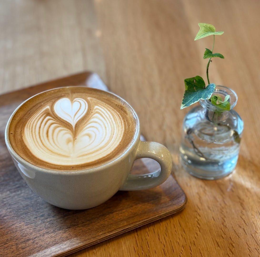 Coffee at WHITE GLASS COFFEE, specialty coffee shop in Tokyo