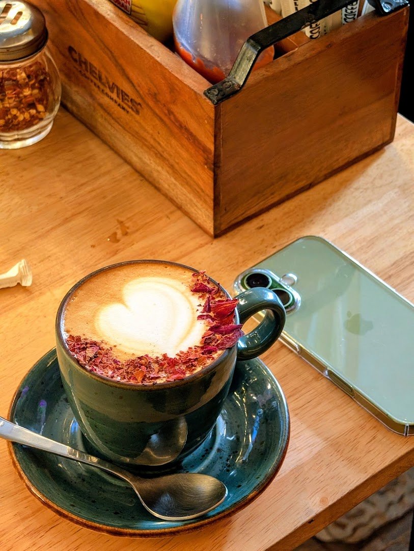 Chelvies Coffee | CP M Block specialty coffee shop in Delhi - photo 7