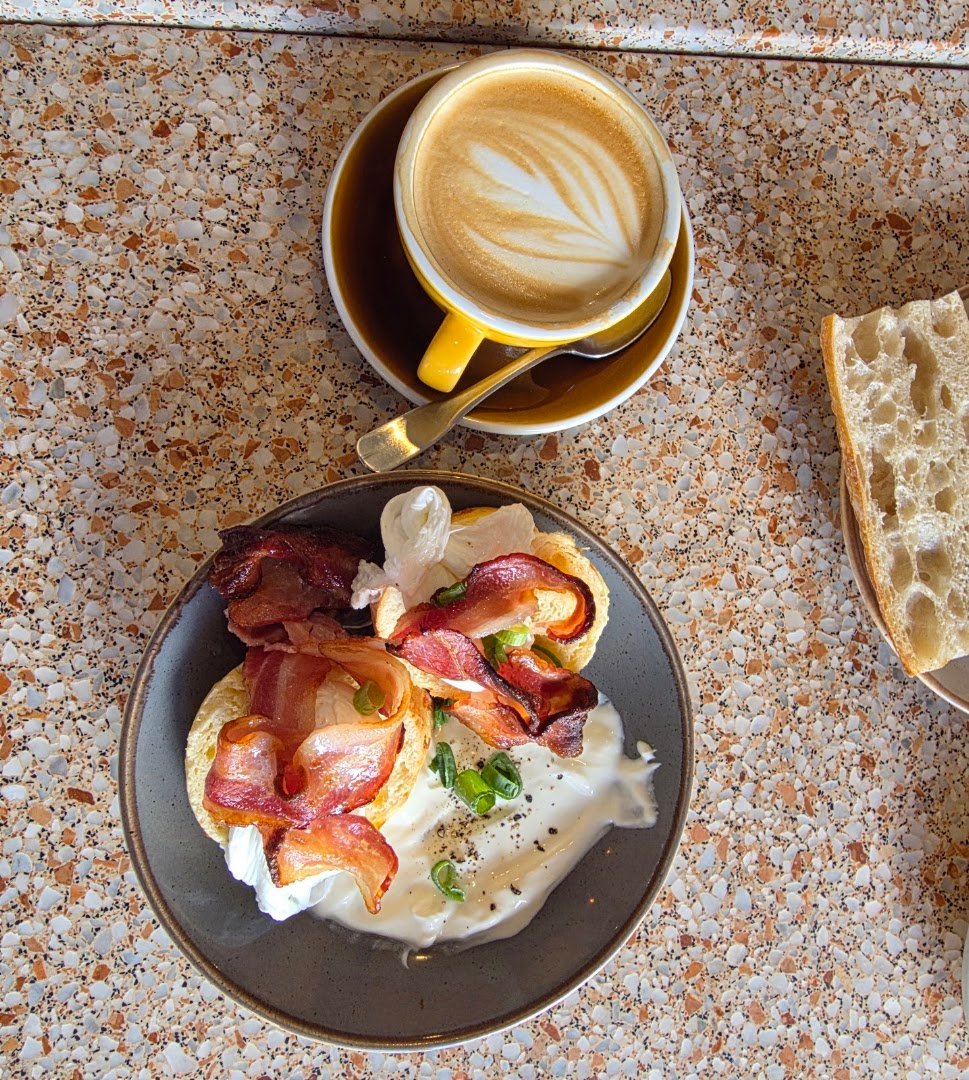 Partage Café specialty coffee shop in Paris - photo 4