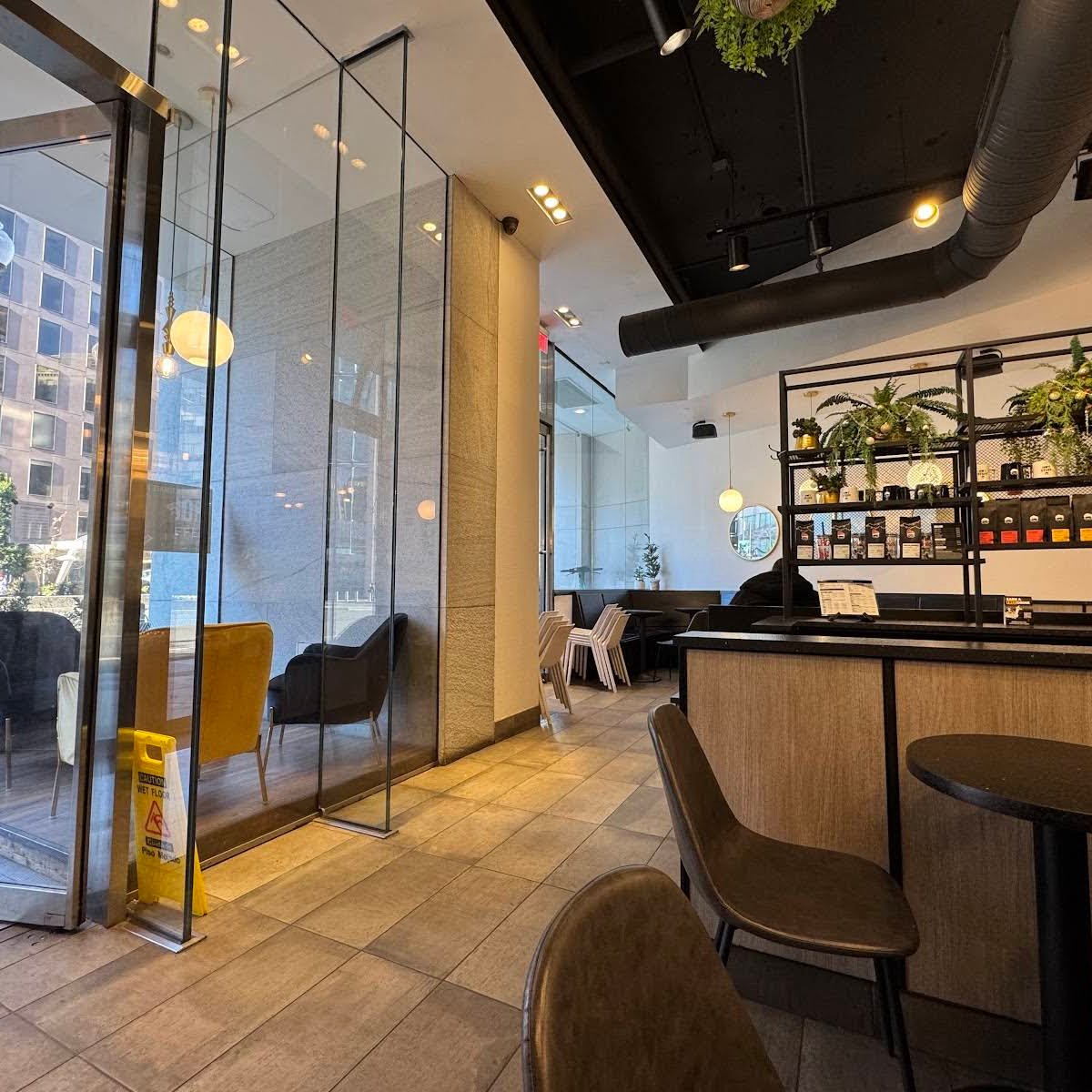 Gregorys Coffee specialty coffee shop in Washington, D.C. - photo 4