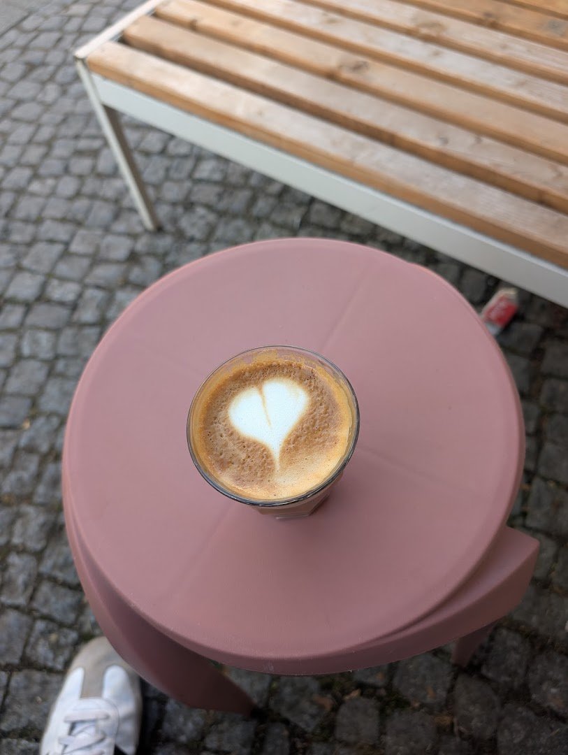 Spontan Coffee specialty coffee shop in Berlin - photo 4