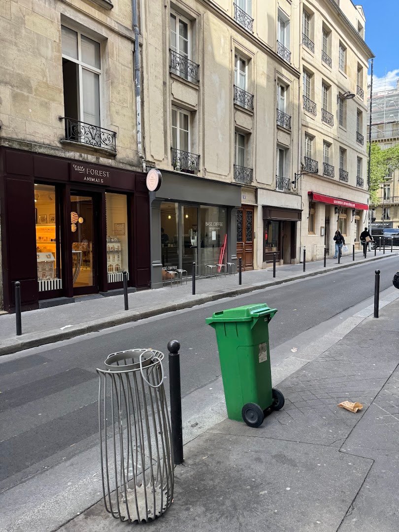 Base Coffee specialty coffee shop in Paris - photo 8