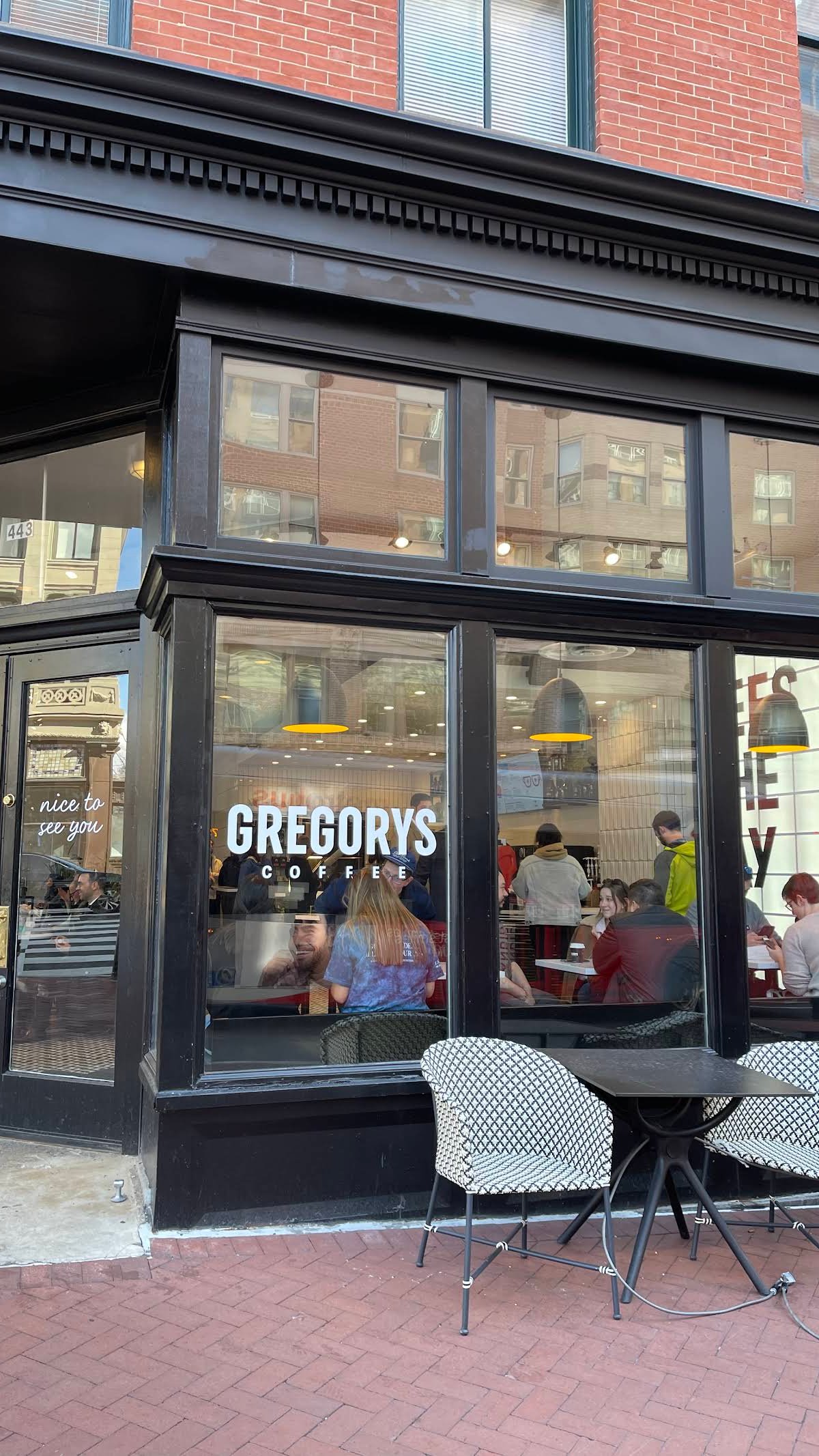 Gregorys Coffee specialty coffee shop in Washington, D.C. - photo 5