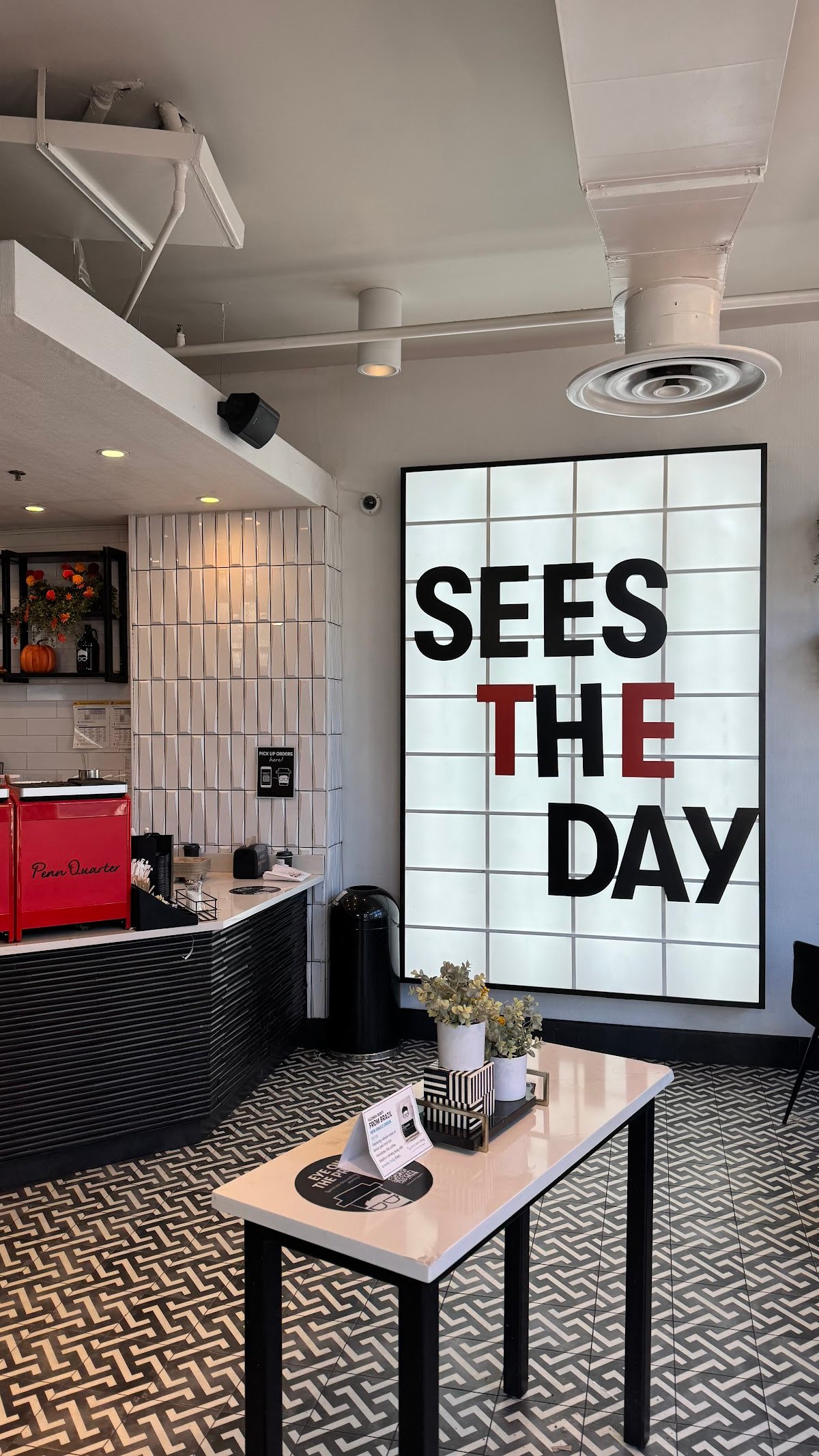 Gregorys Coffee specialty coffee shop in Washington, D.C. - photo 7