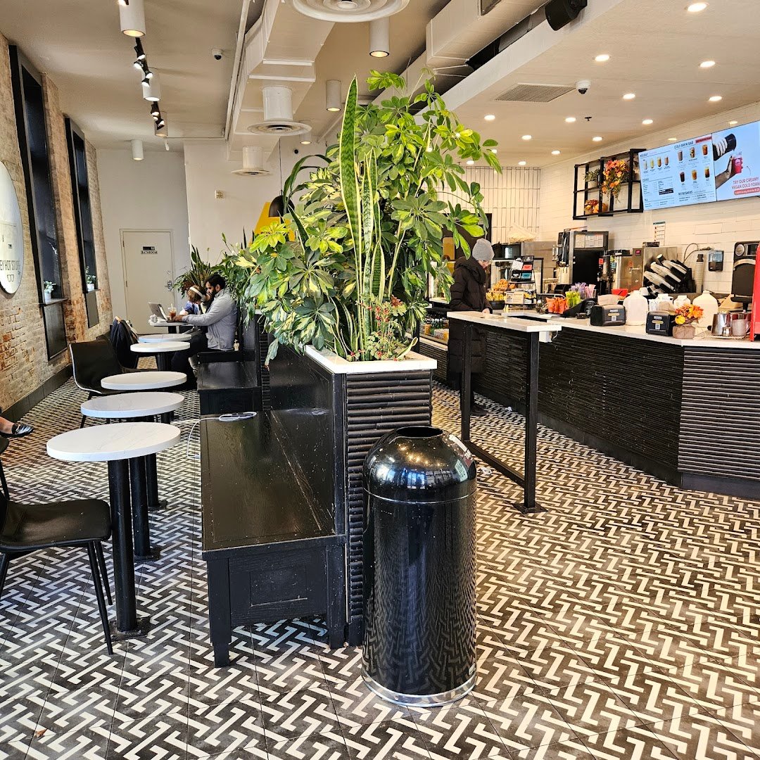 Gregorys Coffee specialty coffee shop in Washington, D.C. - photo 9