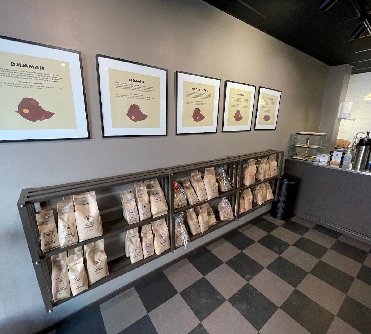 Interior of Höga Kusten Kaffe Rosteri, specialty coffee shop in Stockholm