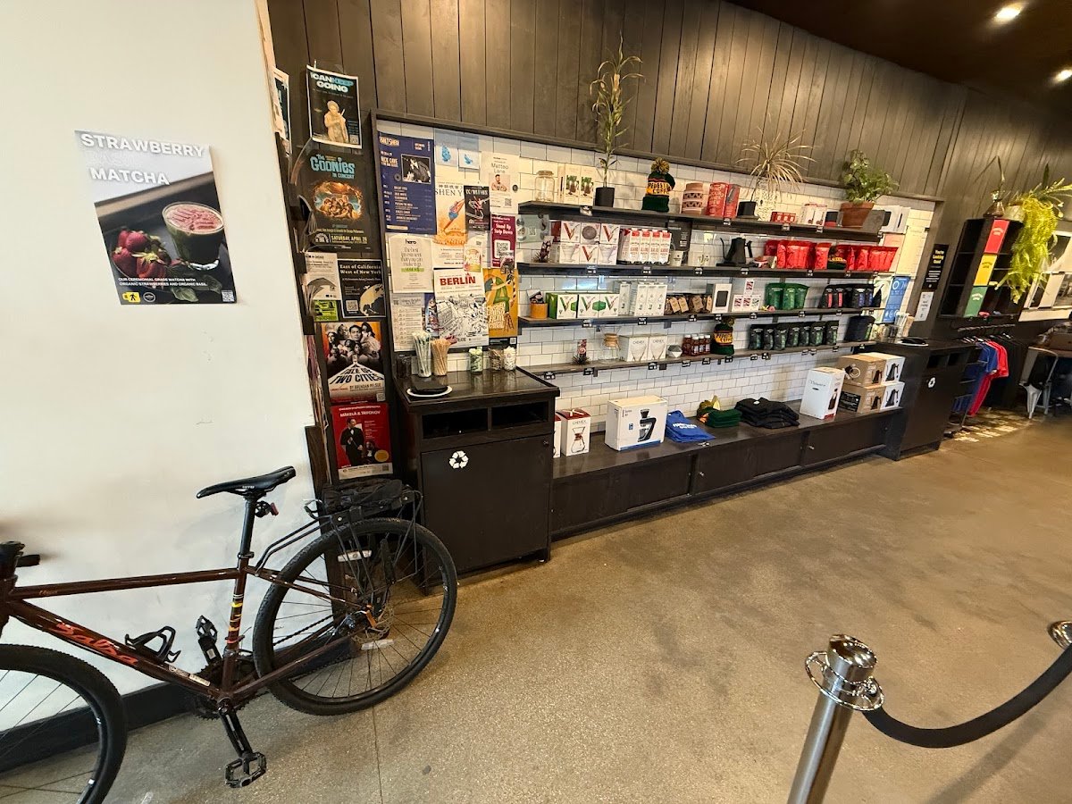 Pedestrian Coffee specialty coffee shop in Chicago - photo 6