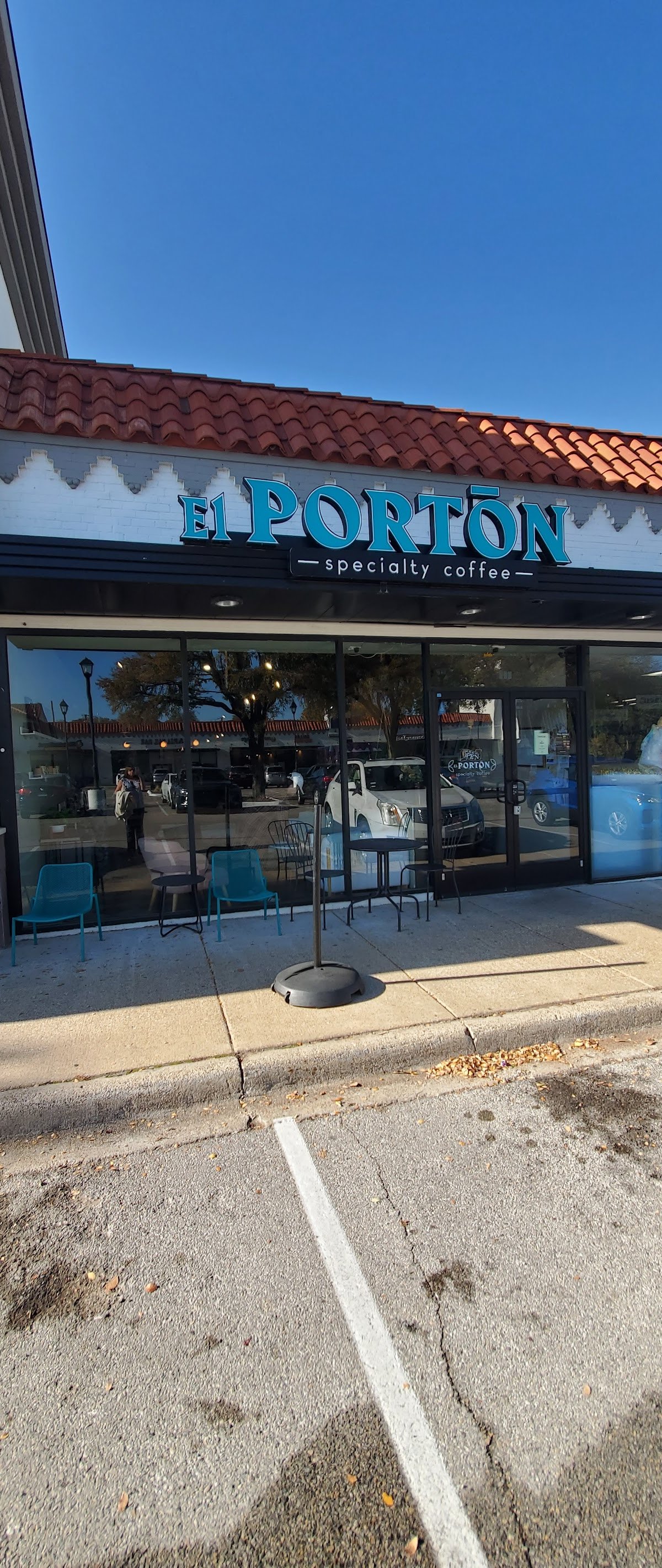 El Porton Coffee specialty coffee shop in Dallas - photo 6