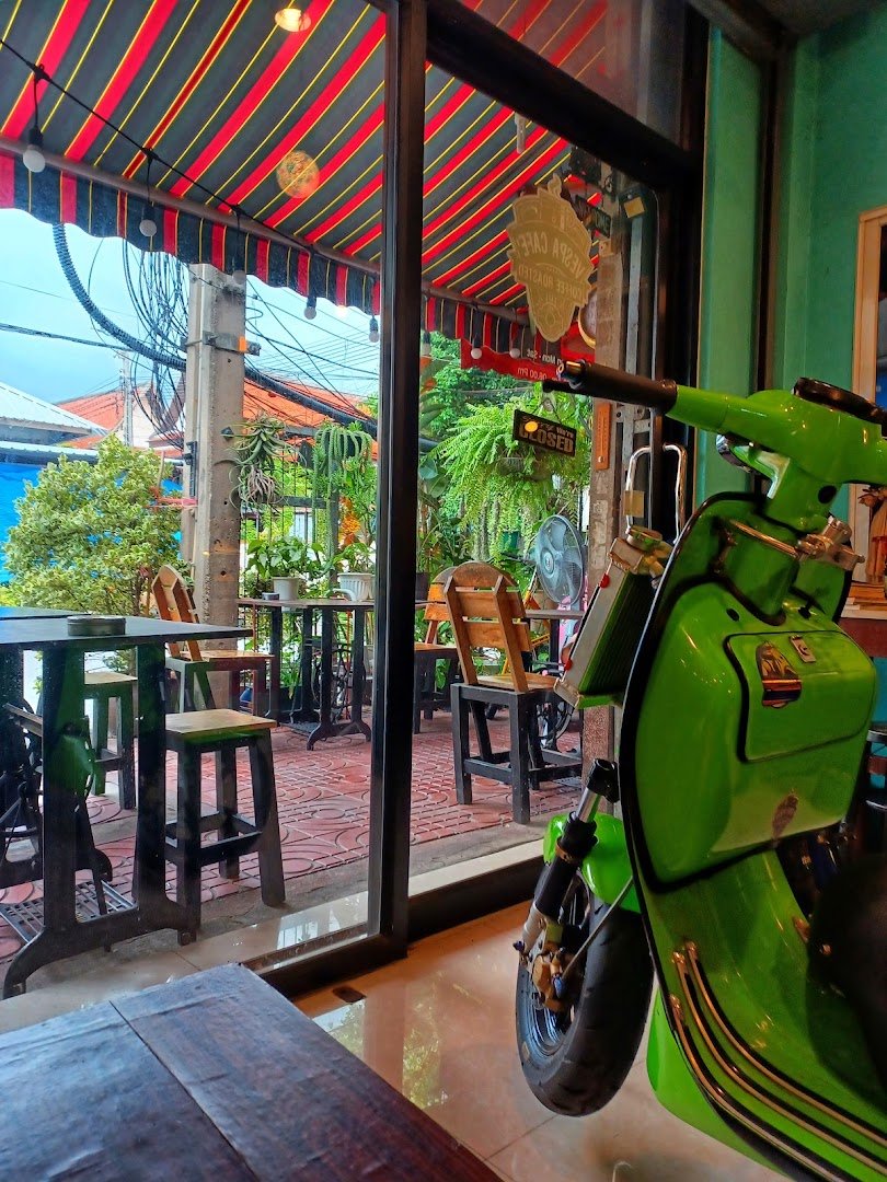 Vespa Cafe Coffee Roaster specialty coffee shop in Bangkok - photo 8