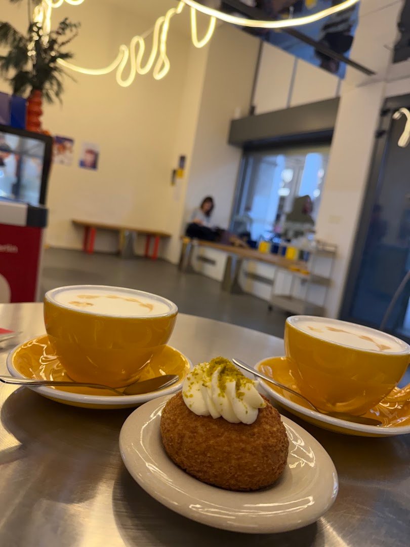 PaskaL P-Berg specialty coffee shop in Berlin - photo 4